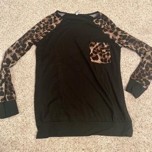 Leopard knit tee